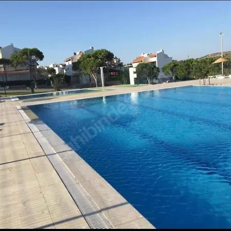 Çeşme Altınkum Pırlanta Sitesi Tatil Evi *