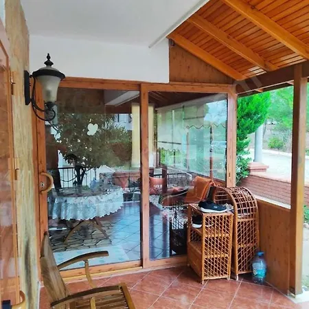 Çeşme Altınkum Pırlanta Sitesi Tatil Evi Çeşme